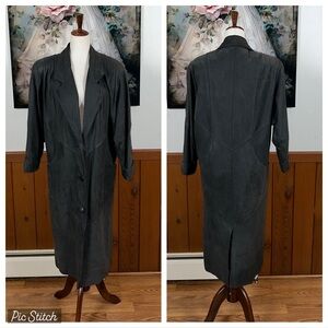 Gorgeous Vintage 90s Avanti Charcoal Suede Trench Coat!